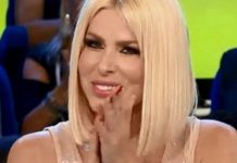 Albano a Sanremo 2020 dopo l’ok di Loredana Lecciso? Il messaggio di Malgioglio a Live – Non è la D’Urso | video Mediaset Nella foto loredana lecciso