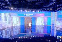 Pomeriggio 5 2019 – 2020, da oggi in diretta su Canale 5: ospiti e anticipazioni della prima puntata (video Mediaset) Barbara D'Urso nel nuovo studio di Pomeriggio 5 2019 2020
