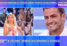 Christian Fregoni a Pomeriggio 5: le immagini sexy | Video Mediaset Christian Fregoni ospite a Pomeriggio 5