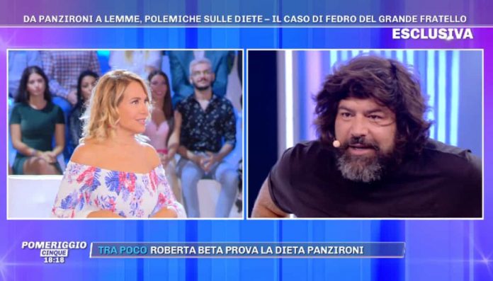 Grande Fratello 3, Fedro Francioni ospite a Pomeriggio 5: “La mia dieta è mio figlio” | video Mediaset Fedro Francioni ospite a Pomeriggio 5 dopo la partecipazione a Grande Fratello 3