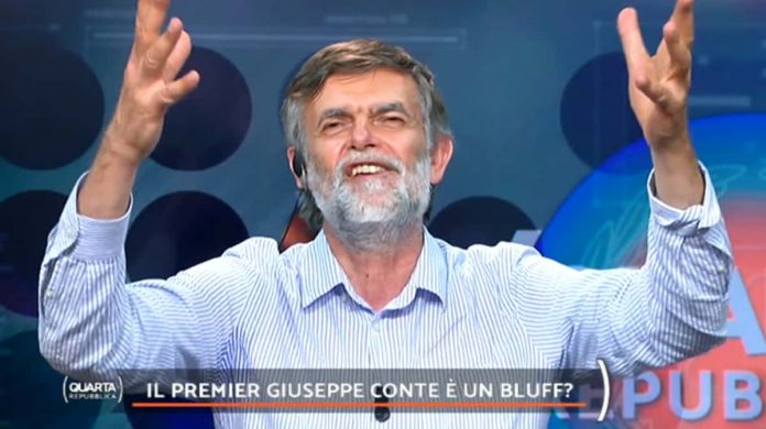 Quarta Repubblica, “Ma che fa? Balla?” La reazione divertita di Nicola Porro al gesto di Jacopo Fo | video Il ballo di Jacopo Fo nel programma di politica Quarta Repubblica