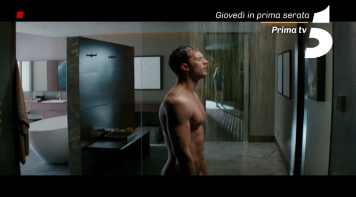 Cinquanta sfumature di rosso, il film stasera in tv su Canale 5: trailer, trama e cast | video Mediaset Jamie Dornan nel trailer del film Cinquanta sfumature di rosso