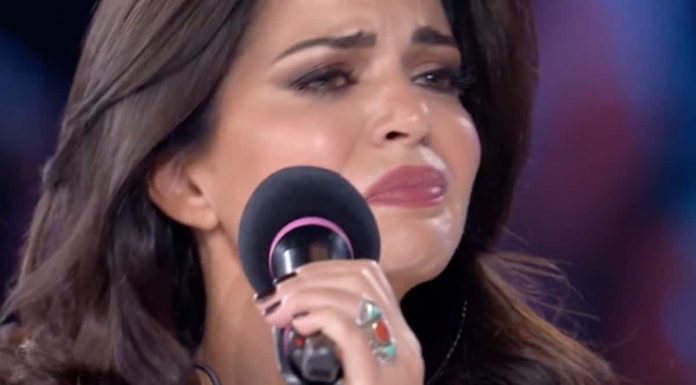 Laura Torrisi in lacrime ad Amici Celebrities: la figlia Martina in studio a sorpresa | video Witty tv Laura Torrisi in lacrime ad Amici Celebrities
