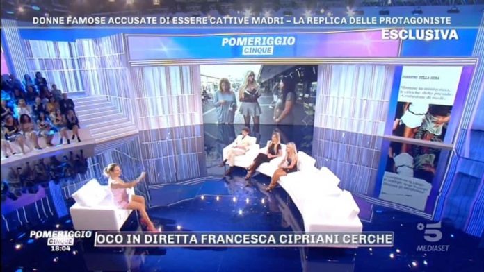 Pomeriggio 5, Francesca Cipriani fa infuriare Raffaello Tonon | Video Mediaset Francesca Cipriani Pomeriggio 5