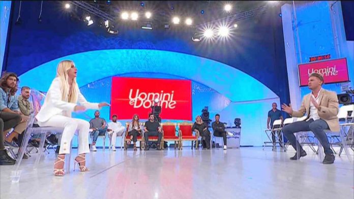 Uomini e Donne trono classico: il confronto tra Katia e Vittorio di Temptation Island | Video Witty Tv Katia e Vittorio a Uomini e Donne