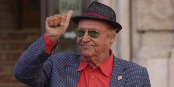 Renzo Arbore con No non è la BBC su Rai2