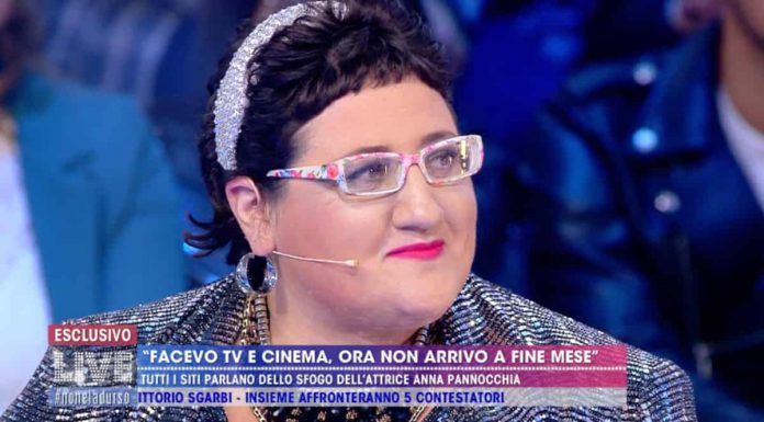 Lo sfogo di Anna Pannocchia a Live – Non è la D’Urso: “Quattro esaurimenti nervosi forti” | video Mediaset Anna Pannocchia ospite a Live - Non è la D'Urso