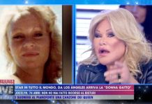Chi è Jocelyn Wildenstein, la “donna gatto” ospite a Live – Non è la D’Urso | Video Mediaset Jocelyn la "donna gatto" in versione prima e oggi a Live - Non è la D'Urso