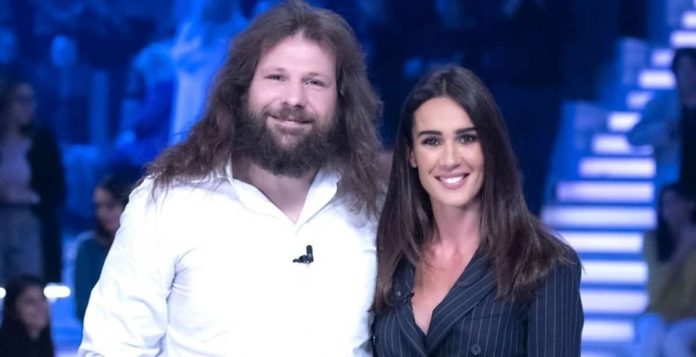 Martin Castrogiovanni a Verissimo: “Sono un cucciolone” | Video Mediaset Martin Castrogiovanni