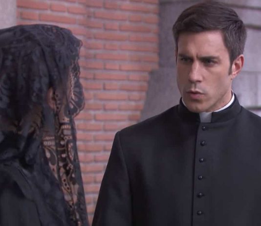 Una Vita anticipazioni dal 17 al 23 febbraio 2020: Guillermo ucciso, malore per Celia L'attore Daniel Tatay è Padre Telmo nella soap opera Una Vita