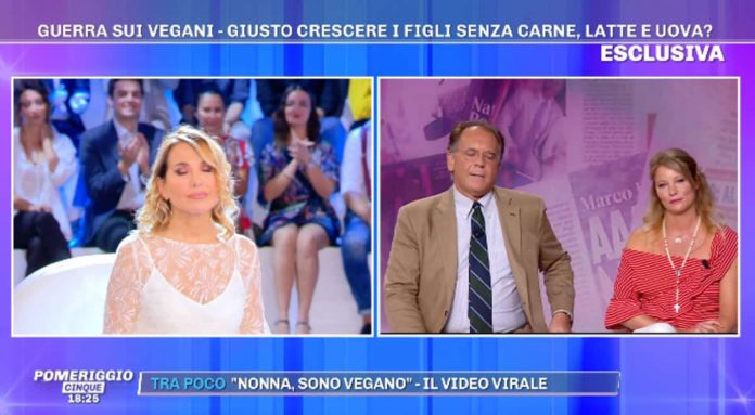 Pomeriggio 5: Alessandro Cecchi Paone lascia il collegamento, la d’Urso si arrabbia | Video Mediaset Cecchi Paone fa infuriare Barbara d'Urso