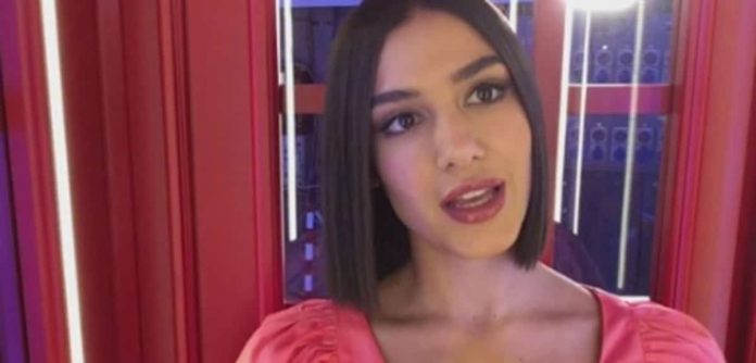 Pomeriggio 5: Megghi Galo contro Taylor Mega | Video Mediaset Pomeriggio 5