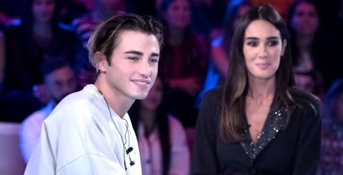 Riki a Verissimo: “Ragazzi abbiate carattere e voglia di fare” | Video Mediaset Verissimo Riki