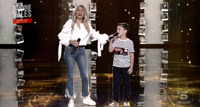 Tu sì que vales 2019, Sarah e il figlio Gioele emozionano con “A modo tuo” di Elisa | video Witty tv Sarah e Gioele cantano a Tu sì que vales 2019