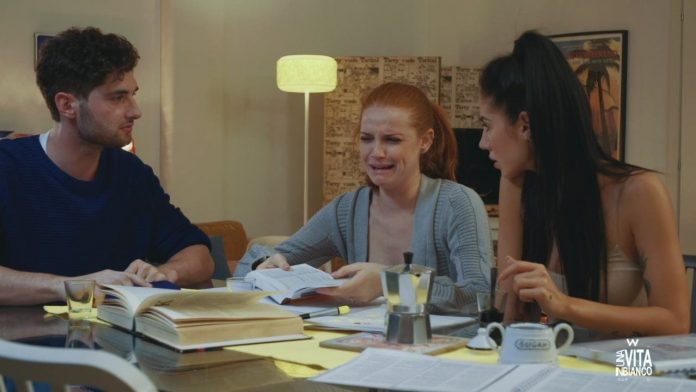 Una vita in bianco: il terzo episodio della web series con Giulia De Lellis | Video Witty Tv Una vita in bianco - Web Serie