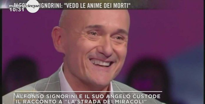 Mattino Cinque, Alfonso Signorini ha un angelo nella sua vita | Video Mediaset Alfonso Signorini a Mattino Cinque