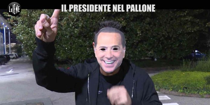 Le Iene, gara di palleggi tra Premier Conte, Renzi e Salvini e… | Video Mediaset Le Iene, gare di palleggi tra Premier