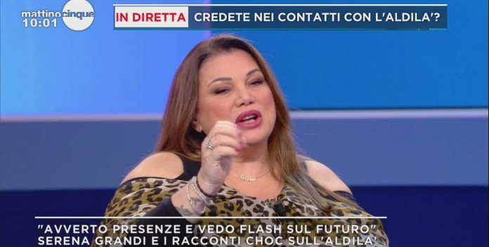 Mattino Cinque, le rivelazioni choc sull’aldilà di Serena Grandi | Video Mediaset Serena Grandi a Mattino Cinque