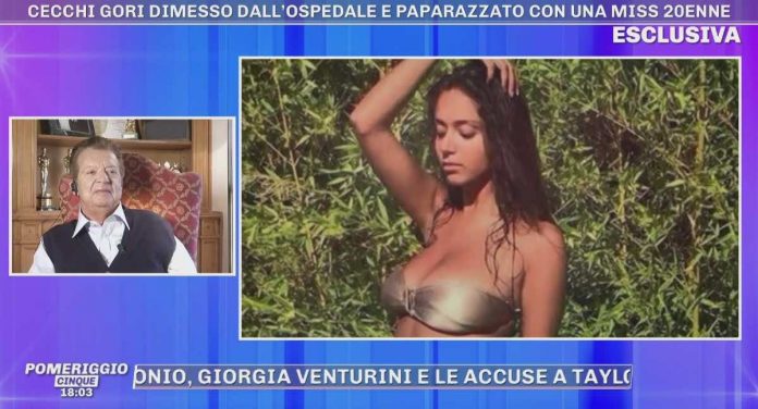 Pomeriggio Cinque, Vittorio Cecchi Gori dimesso dall’ospedale bacia la Miss 20enne | Video Mediaset Vittorio Cecchi Gori bacio con giovane 20enne