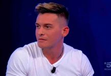 Alessandro contro Giulia a Uomini e donne: l’esterna non c’è stata e lui è andato a ballare | video Witty tv Alessandro Basciano è uno dei corteggiatori di Giulia Quattrociocche a Uomini e donne