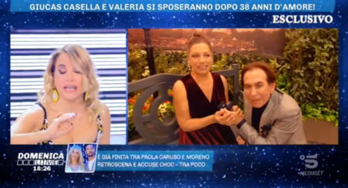 Domenica Live: Giucas Casella in ginocchio, proposta di matrimonio | Video Mediaset Giucas Casella Domenica Live