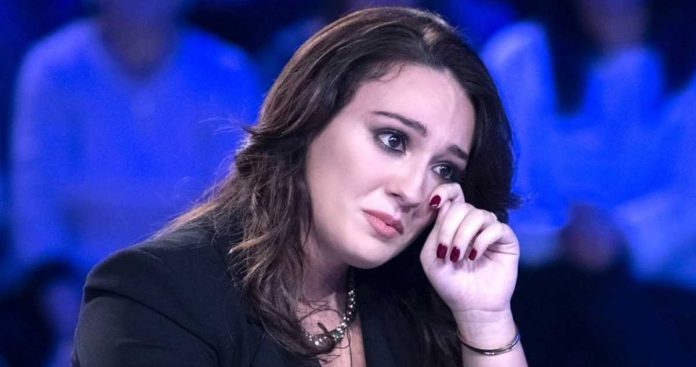 Francesca Manzini a Verissimo: “Ho vissuto molti momenti brutti” | Video Mediaset Verissimo Francesca Manzini