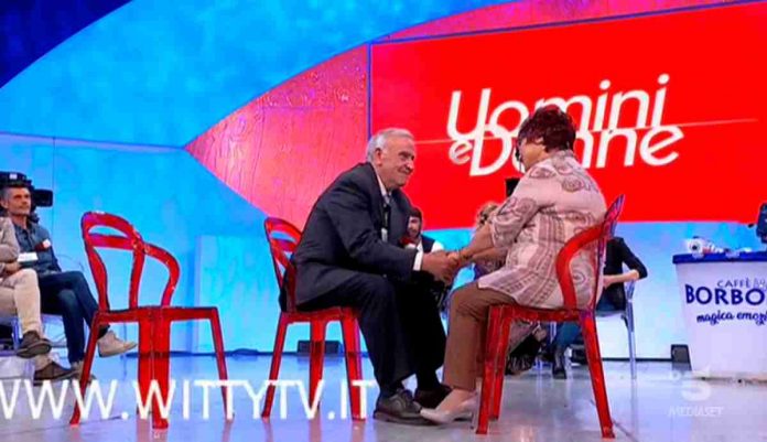Uomini e donne oggi 19 novembre 2019: la puntata intera del Trono Over | video Witty tv Romolo e Olga a Uomini e donne