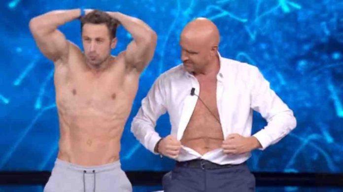 Tu sì que vales 2019: gli highlights della settima puntata di ieri sera, 30 novembre | video Witty tv Rudy Zerbi mostra il fisico a Tu sì que vales