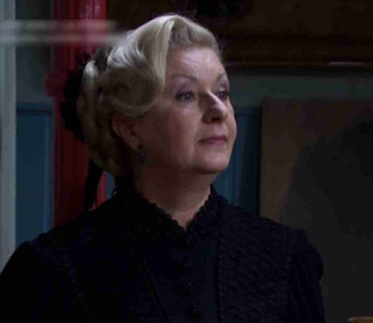 Una Vita, anticipazioni dal 23 al 29 gennaio 2021: salta il matrimonio tra Felipe e Marcia, l’avvocato è furioso