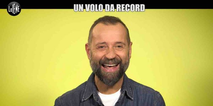 Fabio Volo, l’intervista a Le Iene: dal sesso alle droghe fino ai libri! | Video Mediaset Le Iene, intervista a Fabio Volo