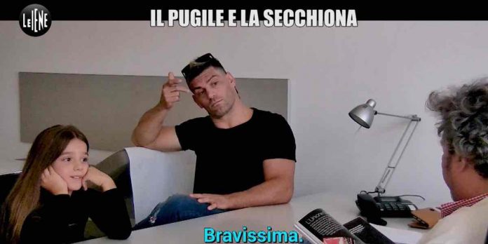 Lo scherzo di Clemente Russo: la figlia diventa un genio a Le Iene | Video Mediaset Le Iene, lo scherzo di Clemente Russo