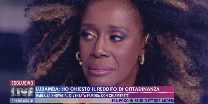 Sylvie Lubamba a Live non è la D’Urso: “ho chiesto il reddito di cittadinanza” | Video Mediaset Lubamba e il reddito di cittadinanza