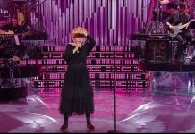 Ornella Vanoni non pensa di essere in diretta a “Una Storia da Cantare”, ecco cosa succede | Video ornella vanoni