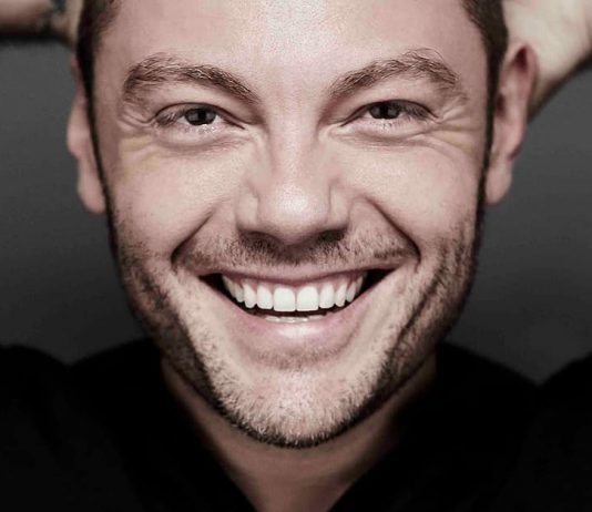 Le Iene, Tiziano Ferro torna in tour a San Siro: le emozioni della vigilia | Video Mediaset tiziano ferro
