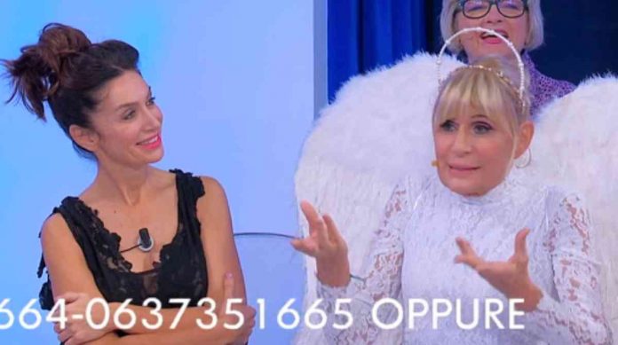 Gemma Galgani e Barbara De Santi battibeccano a Uomini e donne: botta e risposta in puntata, cos’è successo  | video Witty tv Barbara De Santi e Gemma Galgani si scontrano a Uomini e donne