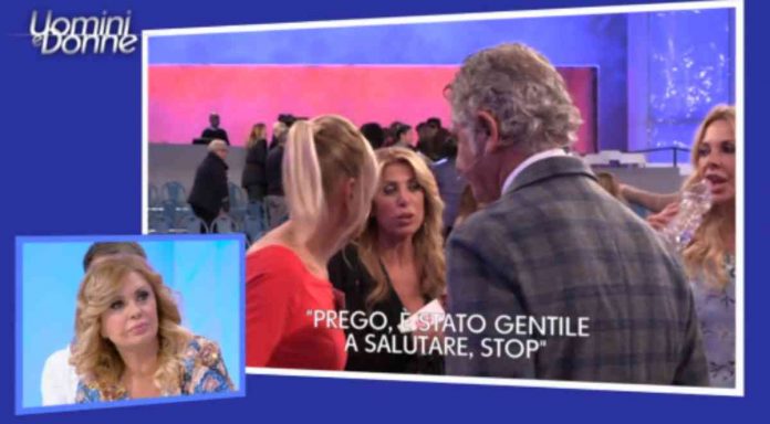 Gemma Galgani in lacrime a Uomini e donne. L’accusa ad Anna Tedesco: “Tanta falsità ”, cos’ha fatto Juan Luis | video Witty tv Gemma, Juan Luis e Anna a Uomini e donne
