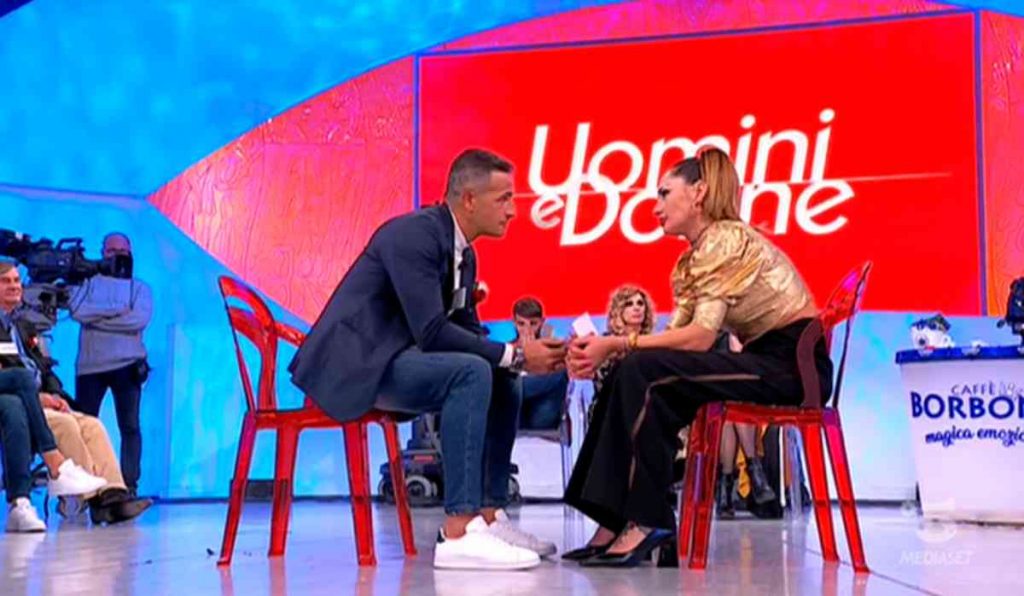 Proposta di matrimonio a Uomini e donne per Ida e Riccardo