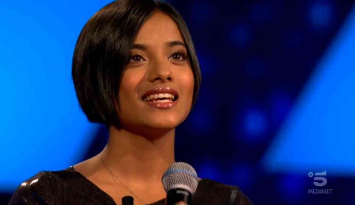 Giovanni Saccà e Sevika Pagano si sfidano a All together now 2 | video Mediaset Sevika Pagani a All together now