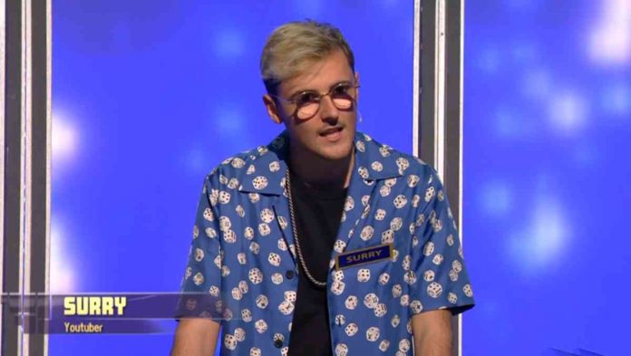 All together now 2, Surry ci prova con Gaia Di Fusco: “Cosa fai dopo la puntata? Sei libera?” | video Mediaset L'influencer Surry giudice ad All together now 2