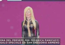 Mattino Cinque, sorpresa a Federica Panicucci: la statuetta del presepe di Marco Ferrigno | Video Mediaset Mattino Cinque, sorpresa a Federica Panicucci