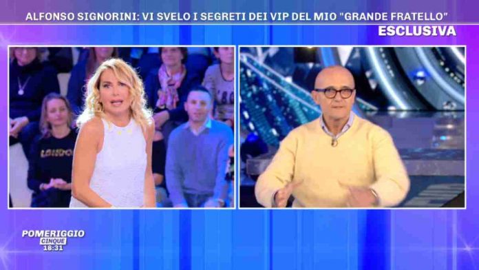 Barbara D’Urso e Alfonso Signorini “amici del cuore” a Pomeriggio 5: botta e risposta in collegamento dallo studio del Gf Vip | video Mediaset Barbara D'Urso e Alfonso Signorini a Pomeriggio 5