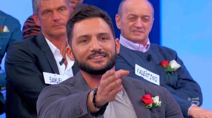 Uomini e donne oggi, Diana rompe con Luca e balla con Simone: duro scontro in studio | video Witty tv Luca Palazzolo a Uomini e donne - Trono Over