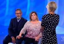 Raffaella scrive a C’è posta per te 2020 per rivedere il padre Vincenzo: “Ho bisogno di lui” | video Witty tv Papà Vincenzo e Graziella si confrontano con Raffaella a C'è posta per te 2020