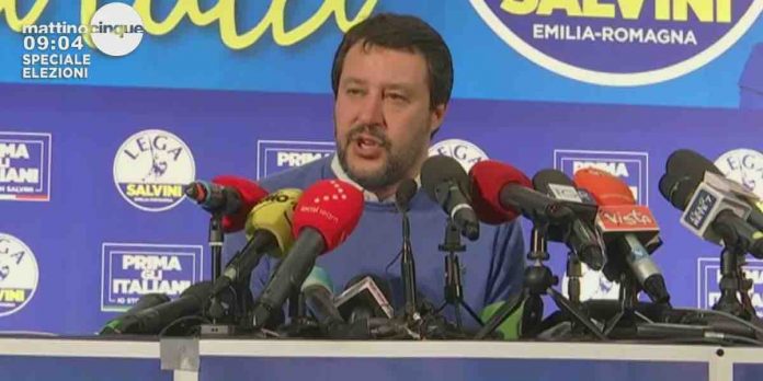 Matteo Salvini a processo per il caso Gregoretti: se ne parla a Mattino Cinque | Video Mediaset Mattino Cinque, Salvini e Berlusconi sulle Elezioni Emilia Romagna 2020