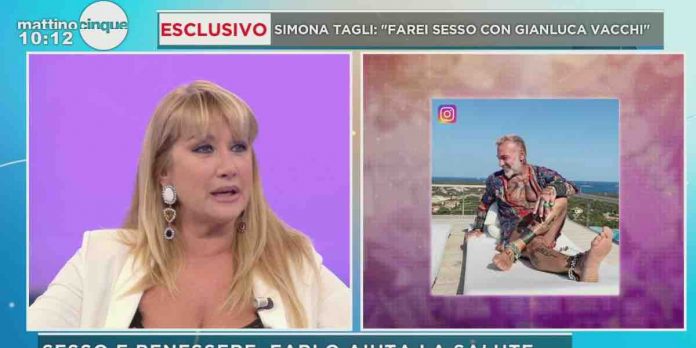 Simona Tagli a Mattino Cinque: “casta da 10 anni, farei sesso con Gianluca Vacchi” | Video Mediaset Simona Tagli a Mattino Cinque