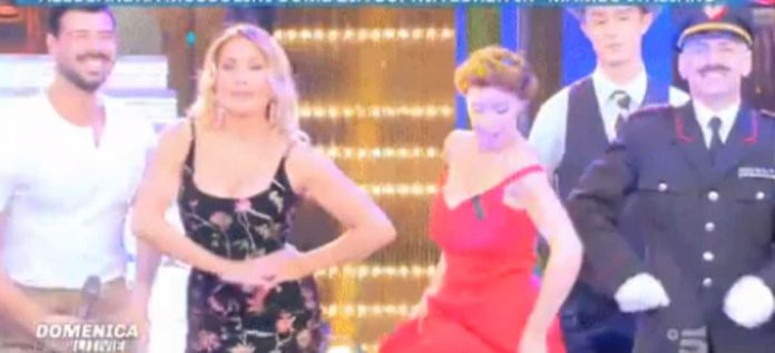 Domenica Live: Alessandra Mussolini come Sophia Loren | Video Mediaset Alessandra Mussolini Domenica Live