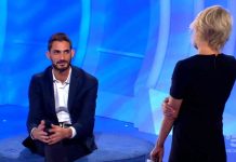 C’è posta per te 2020, papà Francesco lascia lo studio dopo anni di silenzi e Domenico riabbraccia la nonna | video Witty tv Domenico a C'è posta per te 2020 per il padre Francesco e la nonna