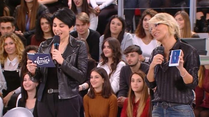 Amici 19: da Sanremo 2020 arriva Alberto Urso con “Il sole ad est” | Video WittyTv Giordana presenta Alberto