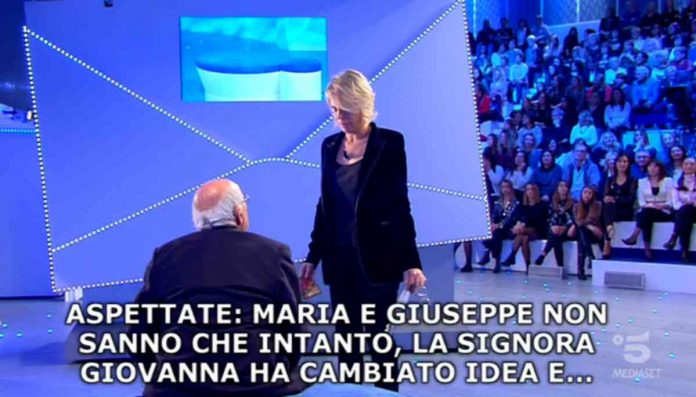 C’è posta per te 2020, la puntata dell’1 febbraio in diretta: ospiti e storie di ieri sera | video Witty tv Giuseppe cerca Giovanna a C'è posta per te 2020