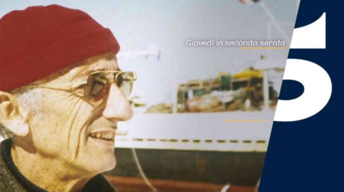 Canale 5 omaggia Jacques Cousteau a 100 anni dalla nascita: stasera il documentario con la sua storia | Video Mediaset Jacques Cousteau nel promo di Canale 5